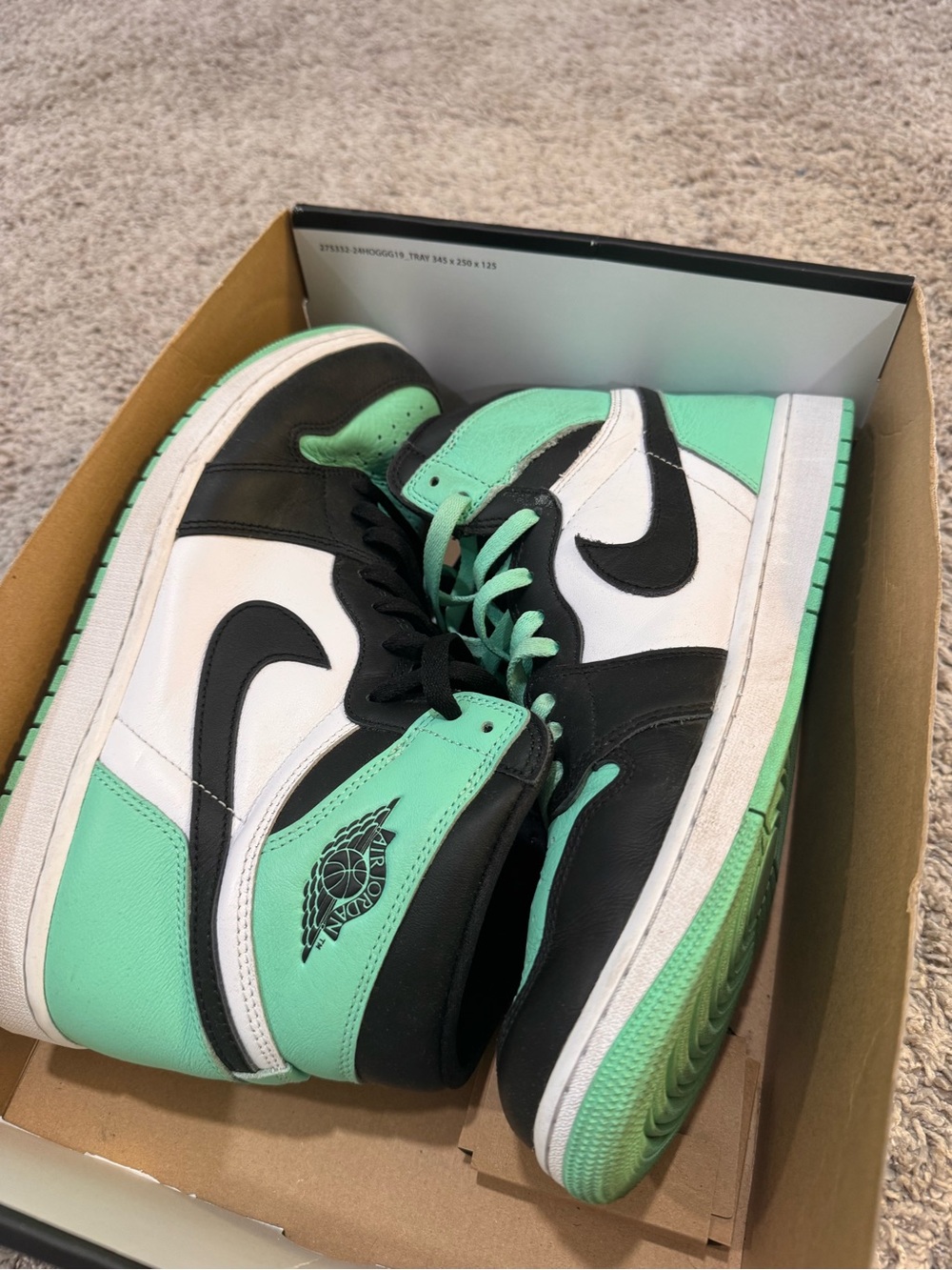 Nike Air Jordan 1 Retro High OG - White/Black/Green Glow